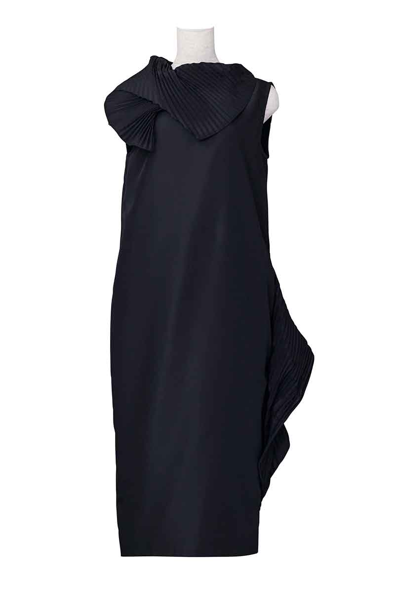 LUCA GIANNOLA（ルーカ・ジャンノーラ）のタフタプリーツドレス