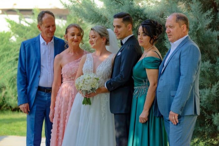 マザードレス】海外ウエディングに学ぶ 花嫁ママの着こなし | Micie